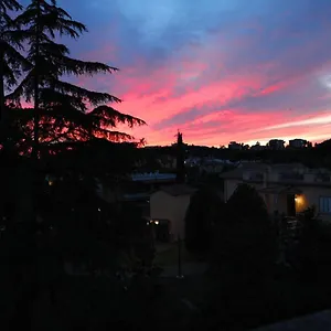 Apartment Mercedes, Rome