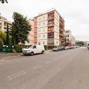 Exclusive In Eur Roma